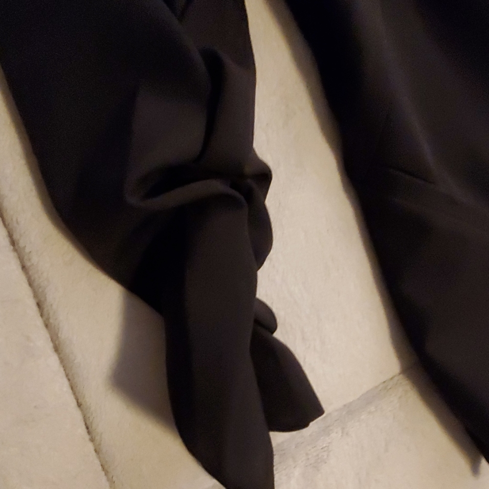 Blazer - Picture 4 of 5